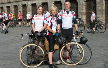 Intrepid trio raise £11,000 to help heroes